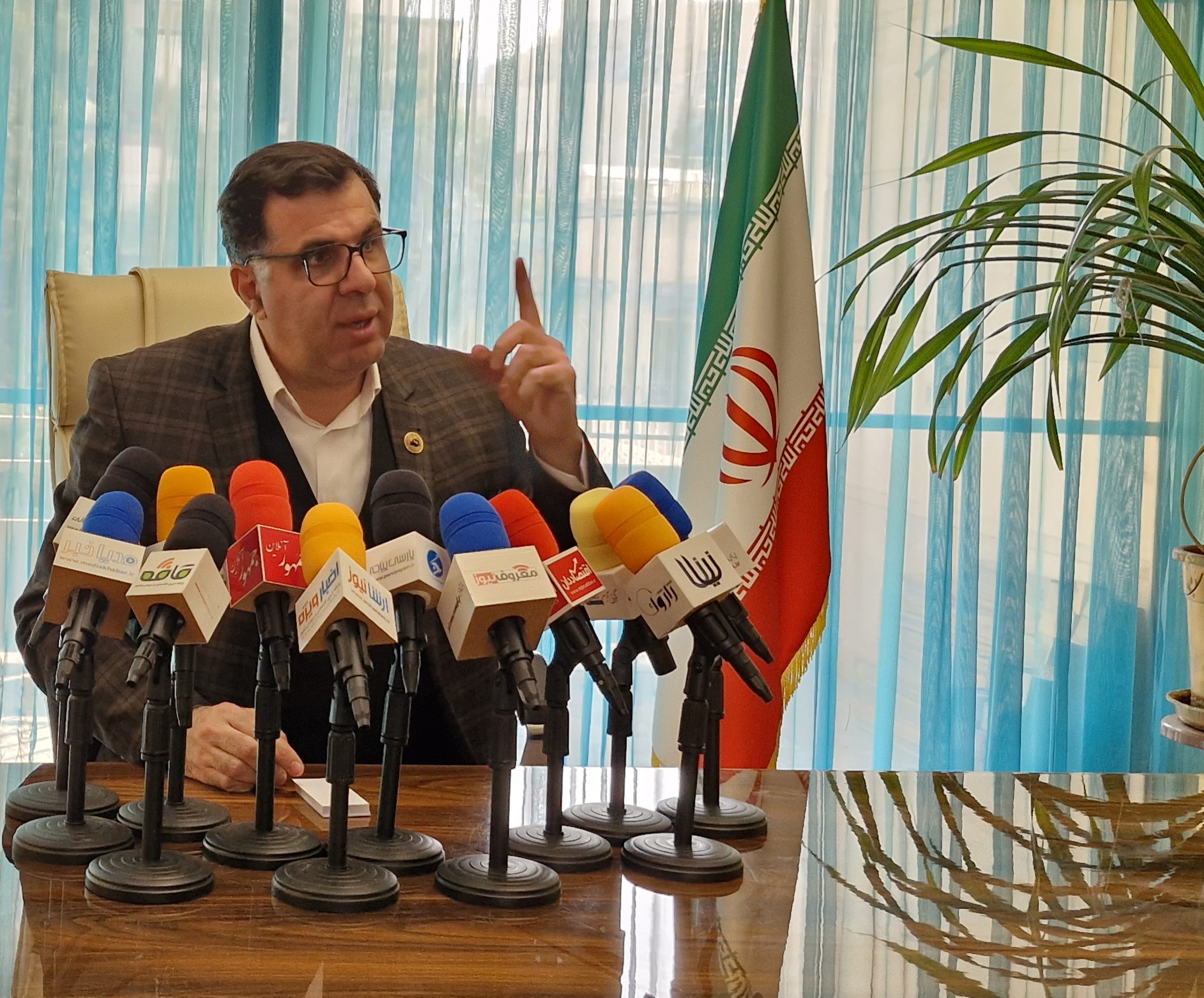 یک پیشنهاد بسیار دوستانه برای تمام کاندیداهای انتخاباتی